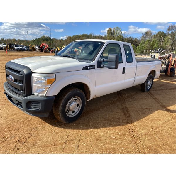 2011 FORD F250 XL Pickup Truck