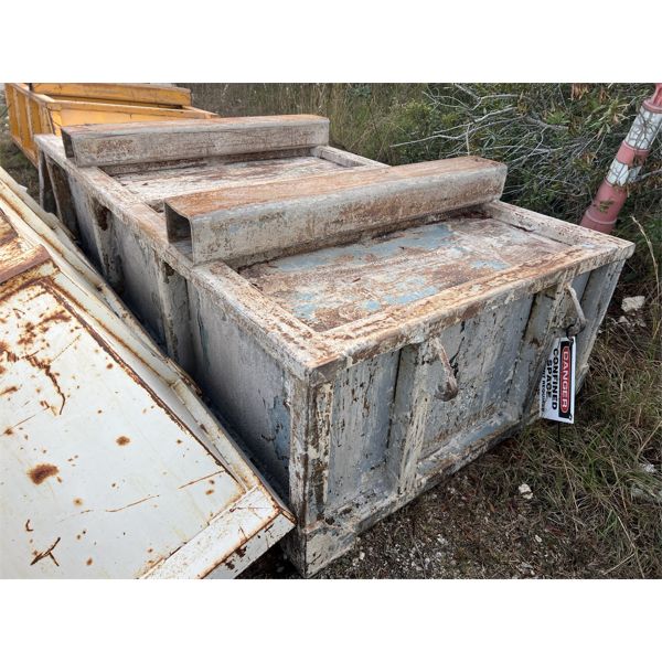 LIFTING SKIP PAN