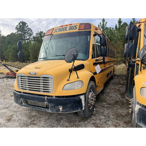 2015 THOMAS SAF-T-LINER C2 Bus