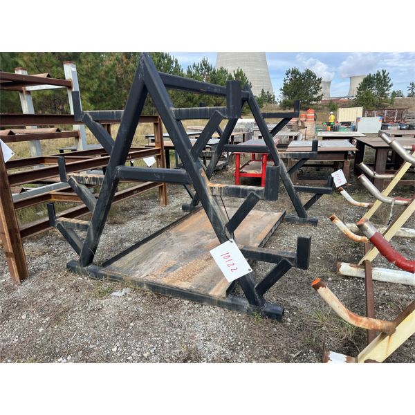 METAL PIPE RACK