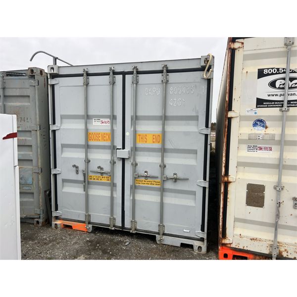 40' SHIPPING/STORAGE CONTAINER
