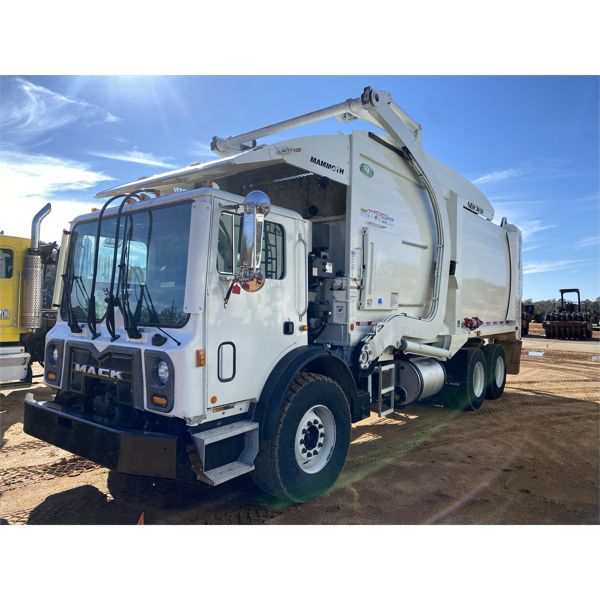 2023 MACK TE64 Garbage / Sanitation Truck