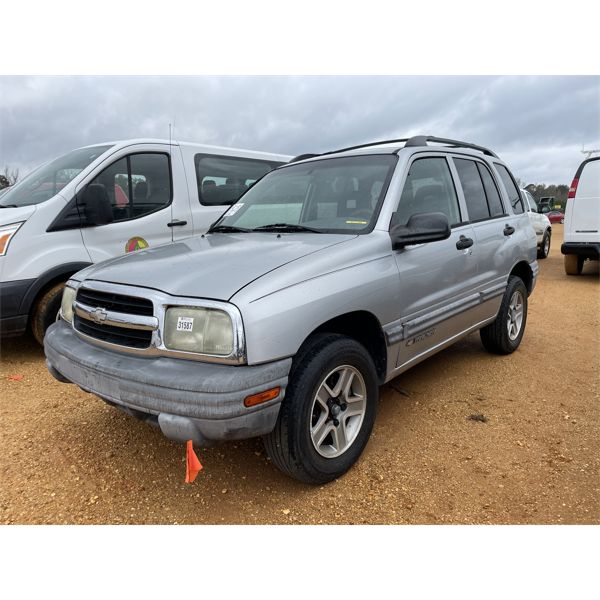 2004 CHEVROLET TRACKER SUV