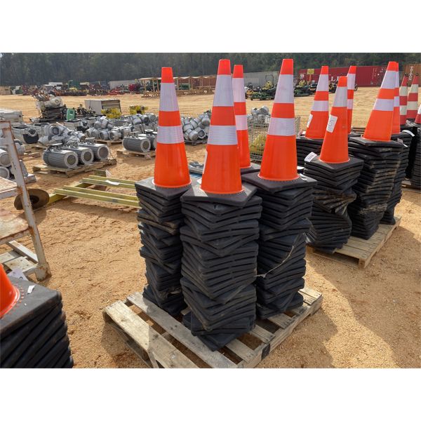(25) SAFETY CONES
