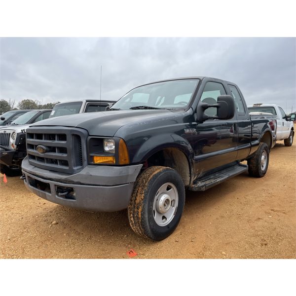 2006 FORD F250 XL FX4 Pickup Truck