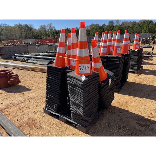 (25) SAFETY CONES