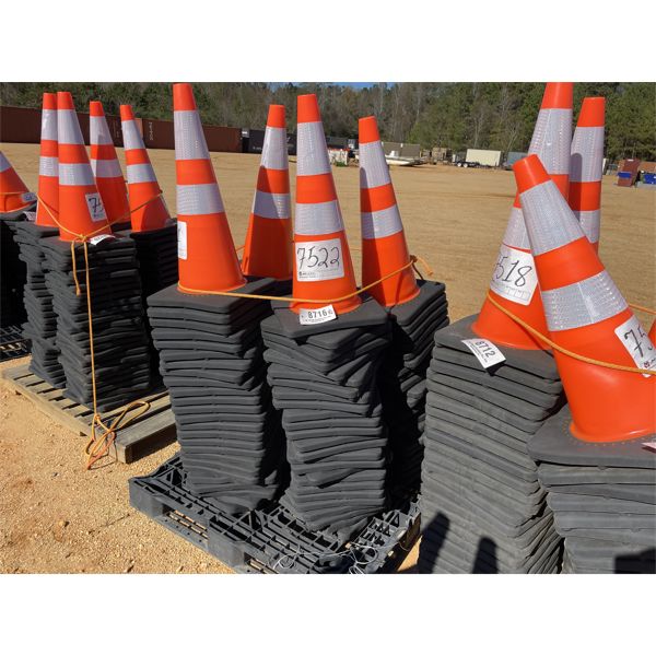 (25) SAFETY CONES