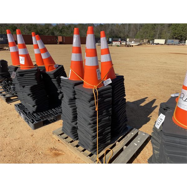 (25) SAFETY CONES