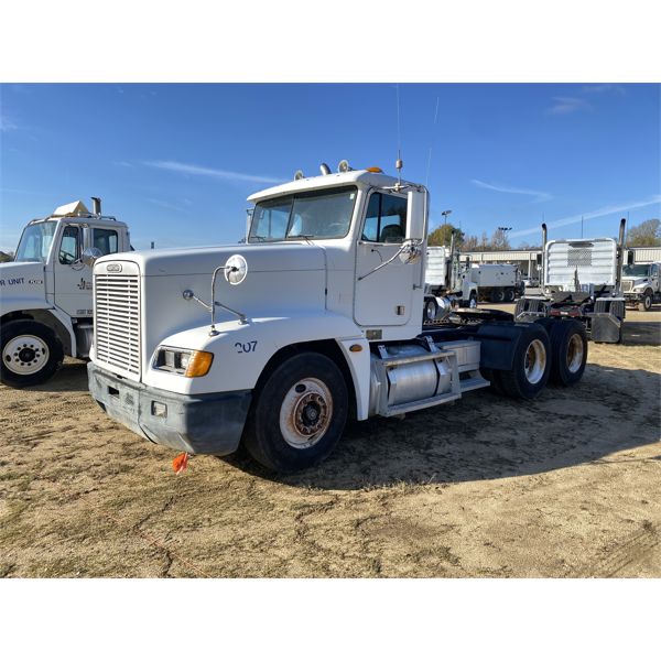 2000 FREIGHTLINER  Day Cab Truck