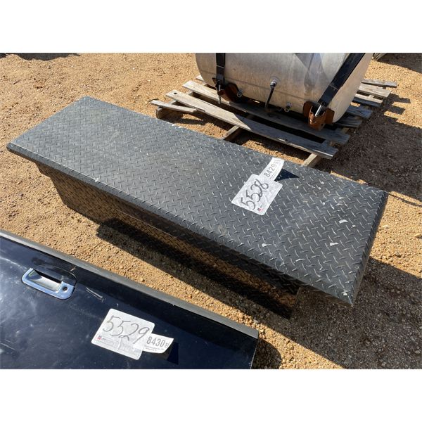 DIAMOND PLATE TOOL BOX