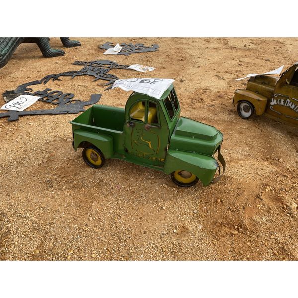 JOHN DEERE TRUCK METAL ART