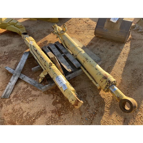 (2) HYD CYLINDERS