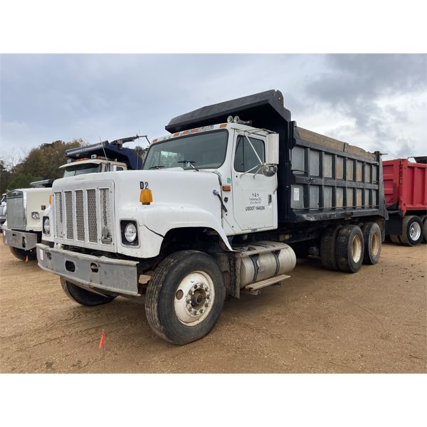 1996 INTERNATIONAL 2554 Dump Truck