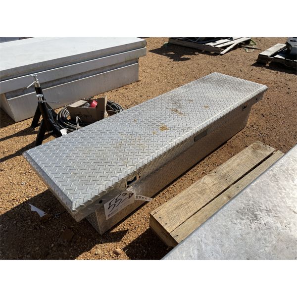 DIAMOND PLATE TOOLBOX