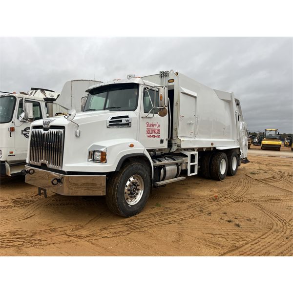 2022 WESTERN STAR 4700 Garbage / Sanitation Truck