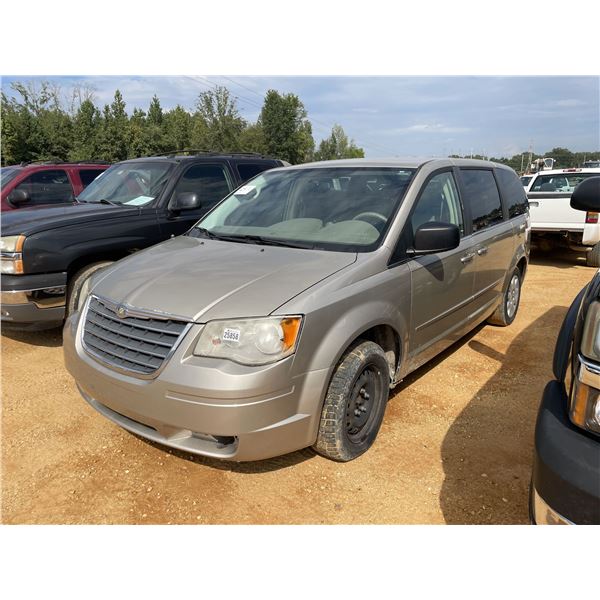 2009 CHRYSLER TOWN & COUNTRY Passenger Van