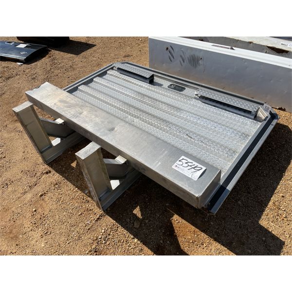 ALUMINUM HEADACHE RACK