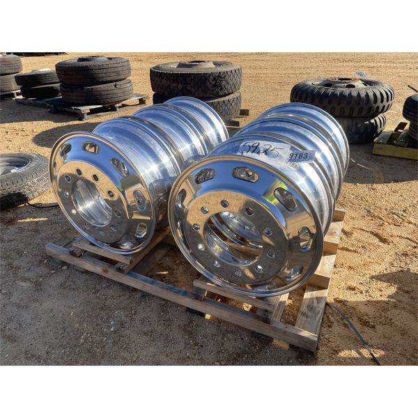 (6) FREIGHTLINER PATTERN ALUMINUM 8.25 x 22.5 RIMS