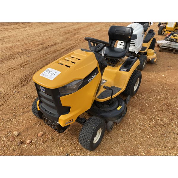 CUB CADET LT42 RIDING Lawn Mower