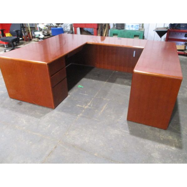 6' x 8' CHERRY WOOD U-SHAPED DESK