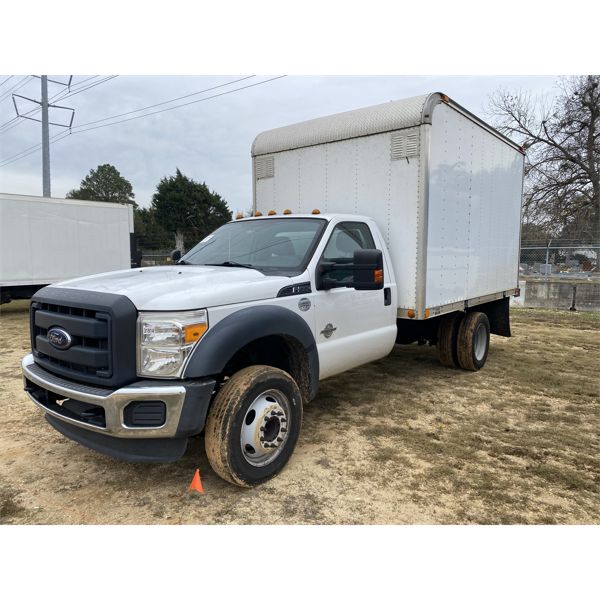 2015 FORD F550 XL Box Truck