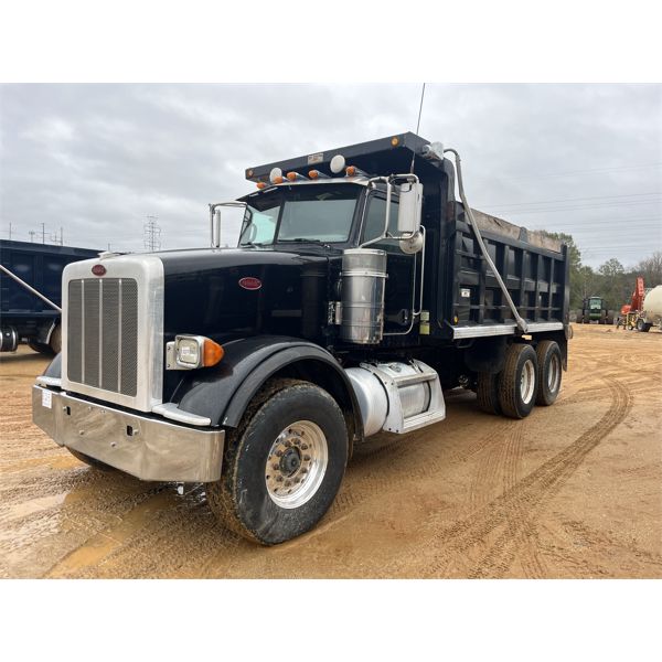 2015 PETERBILT 367 Dump Truck
