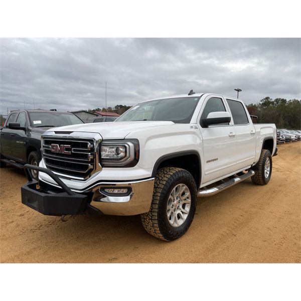 2017 GMC SIERRA SLE Z71 Pickup Truck