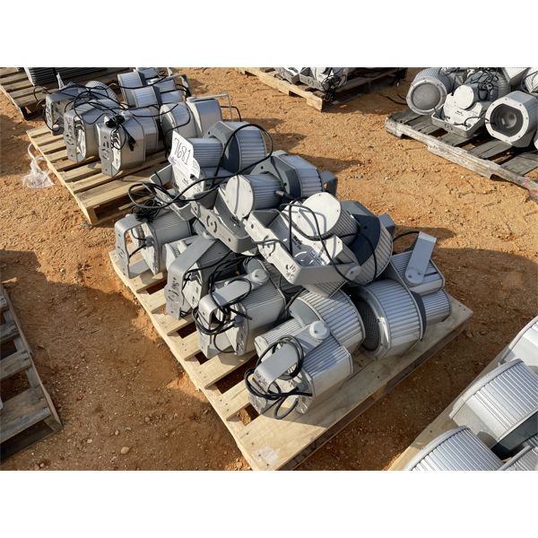 (10) MARTIN EXTERIOR 200 STAGE LIGHTS