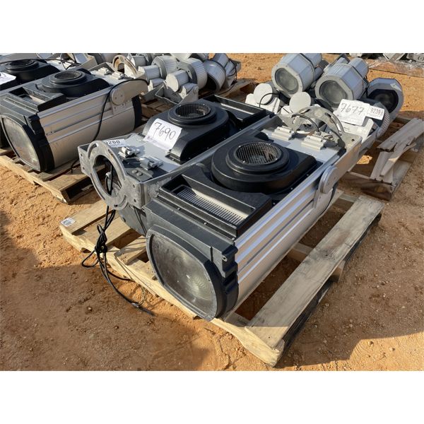 (2) MARTIN EXTERIOR 1200 STAGE LIGHTS