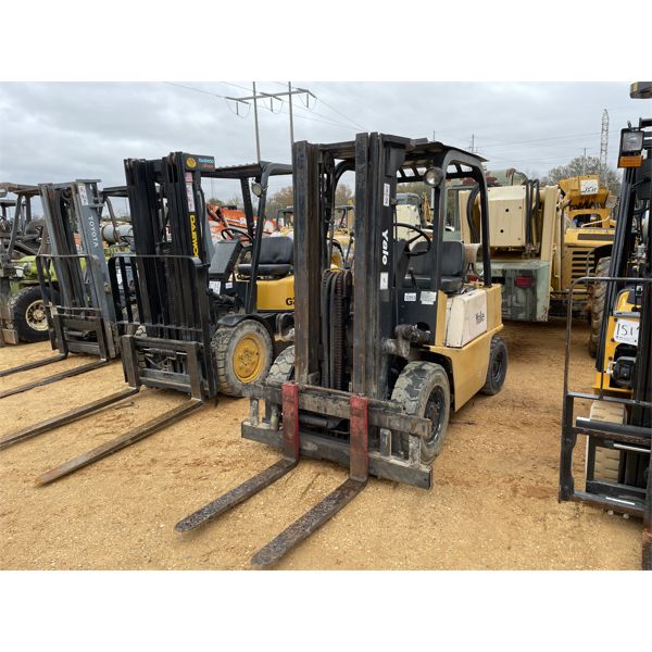 YALE F080 Forklift - Mast