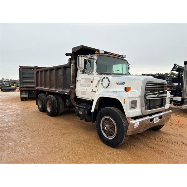 1989 FORD L8000 Dump Truck