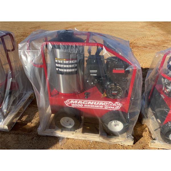 MAGNUM 4000 SERIES HOT WATER Pressure Washer