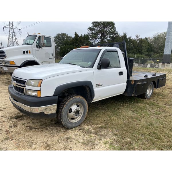 2006 CHEVROLET 3500 HD Flatbed Truck