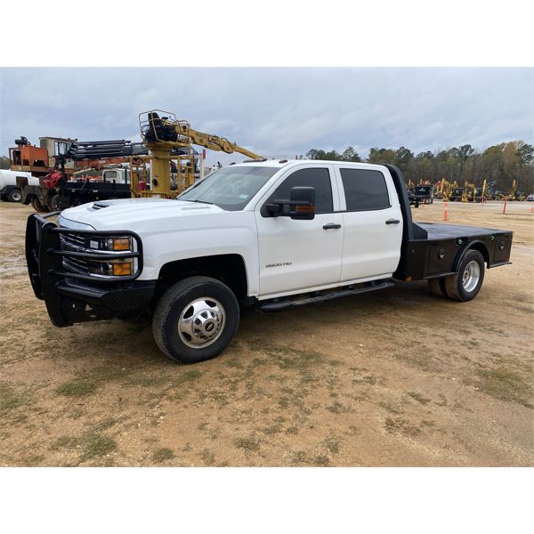 2018 CHEVROLET 3500 HD Flatbed Truck