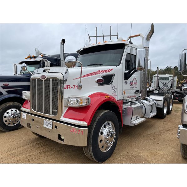 2018 PETERBILT 567 Day Cab Truck