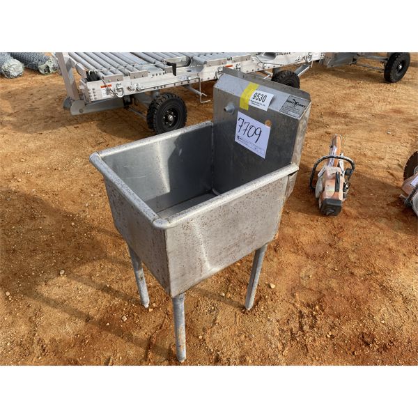 STAINLESS STEEL SINK