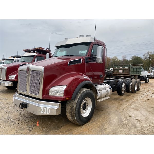 2022 KENWORTH T880 Cab and Chassis Truck J.M. Wood Auction Company, Inc.