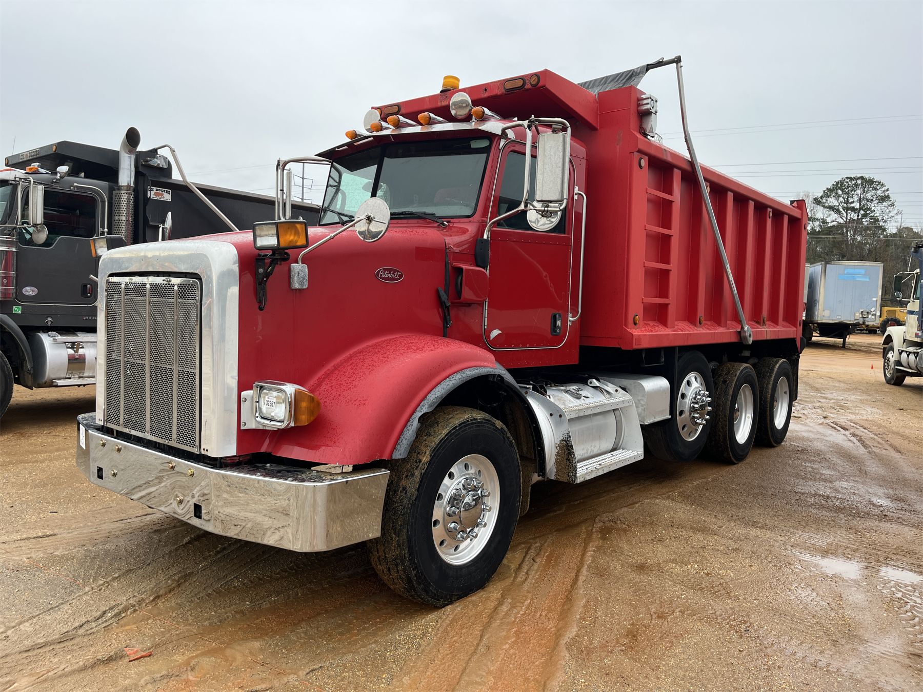 2011 PETERBILT 365 Dump Truck J.M. Wood Auction Company, Inc.