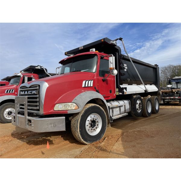 2014 MACK GU813 Dump Truck