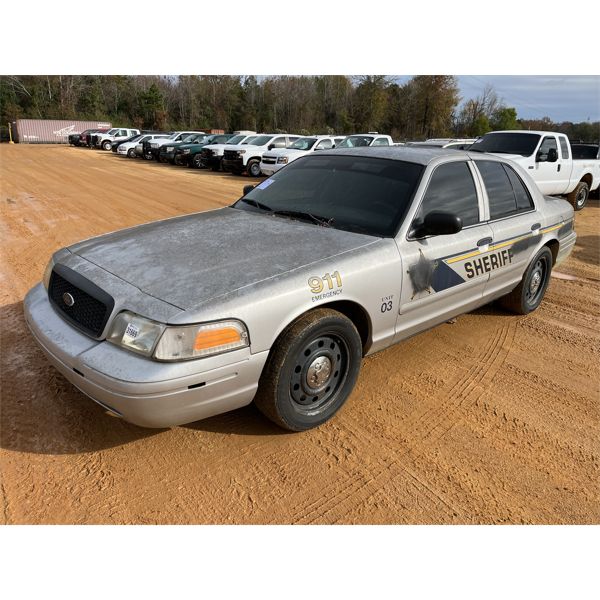 2006 FORD CROWN VICTORIA Automobile