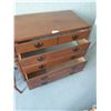Image 3 : Chest Of Drawers - 32.5L x 18.5W x 29.5H