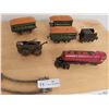 Image 2 : Vintage (The Joy Line Coach) 1930 Metal Train Set