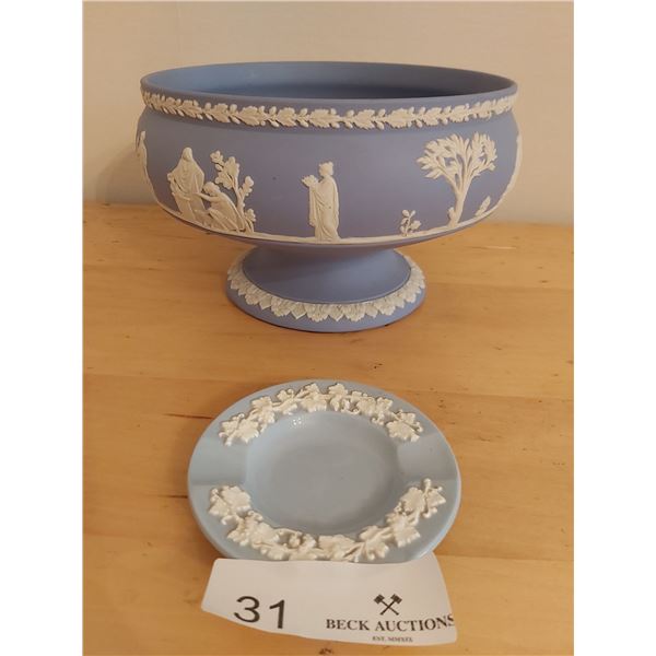 Wedgewood Decretive Bowl - 9 In Diameter x 5H With Mini Ash Tray
