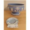 Image 2 : Wedgewood Decretive Bowl - 9 In Diameter x 5H With Mini Ash Tray