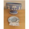 Image 3 : Wedgewood Decretive Bowl - 9 In Diameter x 5H With Mini Ash Tray