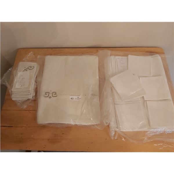 Board Moorhouse Table Linens & Table Linens from Florence Italy