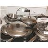 Image 2 : Assorted Pots & Pans and Baking Tins