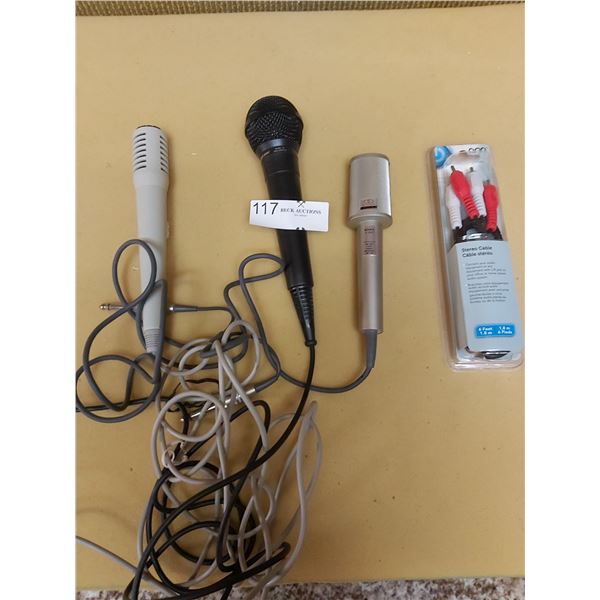 3 Microphones & Cables