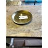 Image 1 : Brass / ASSIETTE LAITON 10,5 PO DIAM X 1 PO HAUTEUR