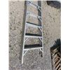 Image 2 : Aluminum 10' Step Ladder